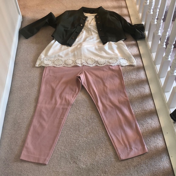 torrid Jackets & Blazers - Olive/Army green cropped Torrid jacket